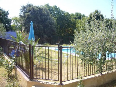 Vente de barrière de piscine à barreaux à Nice
